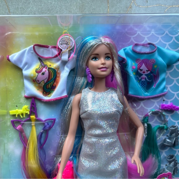 Barbie - Fantasy Hair - from Unicorn to Mermaid - NEW - Picture 2 of 7